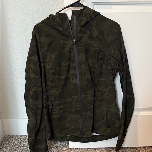lululemon jacket - Picture 1 of 8
